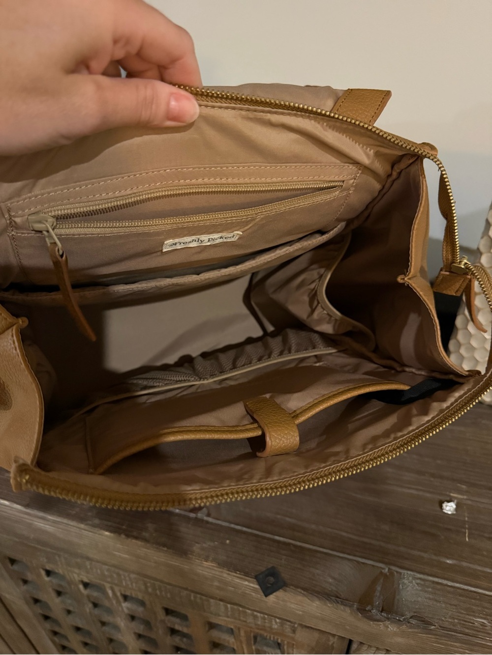Freshly Picked Leather Backpack - Picture 6 of 9